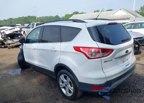 2016 Ford Escape Se z USA, uszkodzony, nr VIN 1FMCU9GX8GUB75636